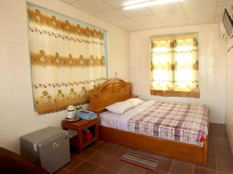 Ever Green Hotel Hsipaw Exterior photo