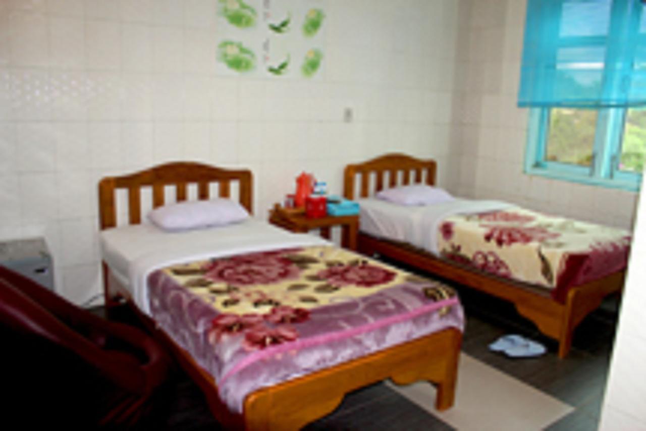 Ever Green Hotel Hsipaw Exterior photo