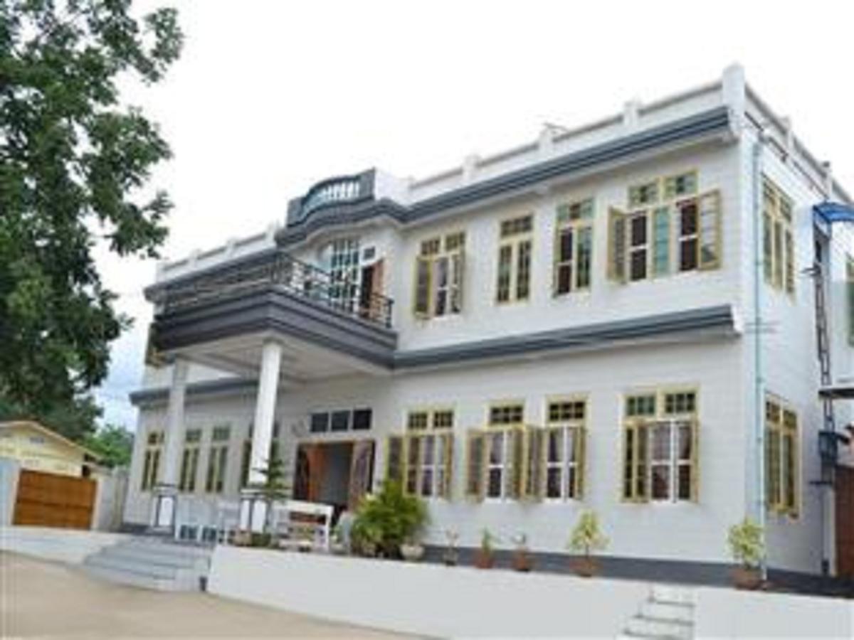 Ever Green Hotel Hsipaw Exterior photo