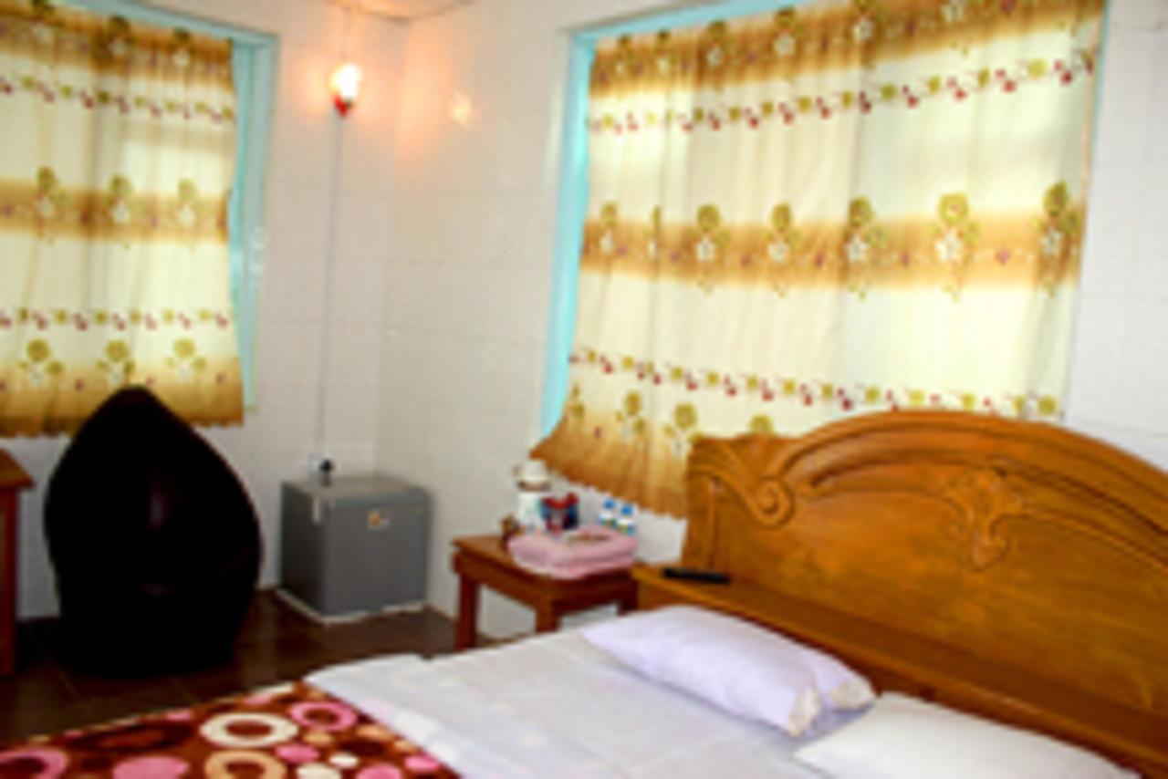 Ever Green Hotel Hsipaw Exterior photo