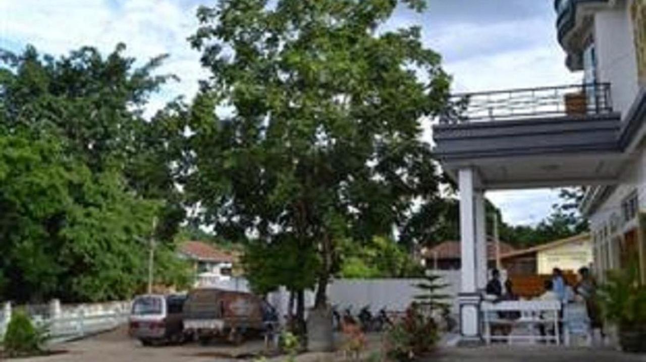 Ever Green Hotel Hsipaw Exterior photo